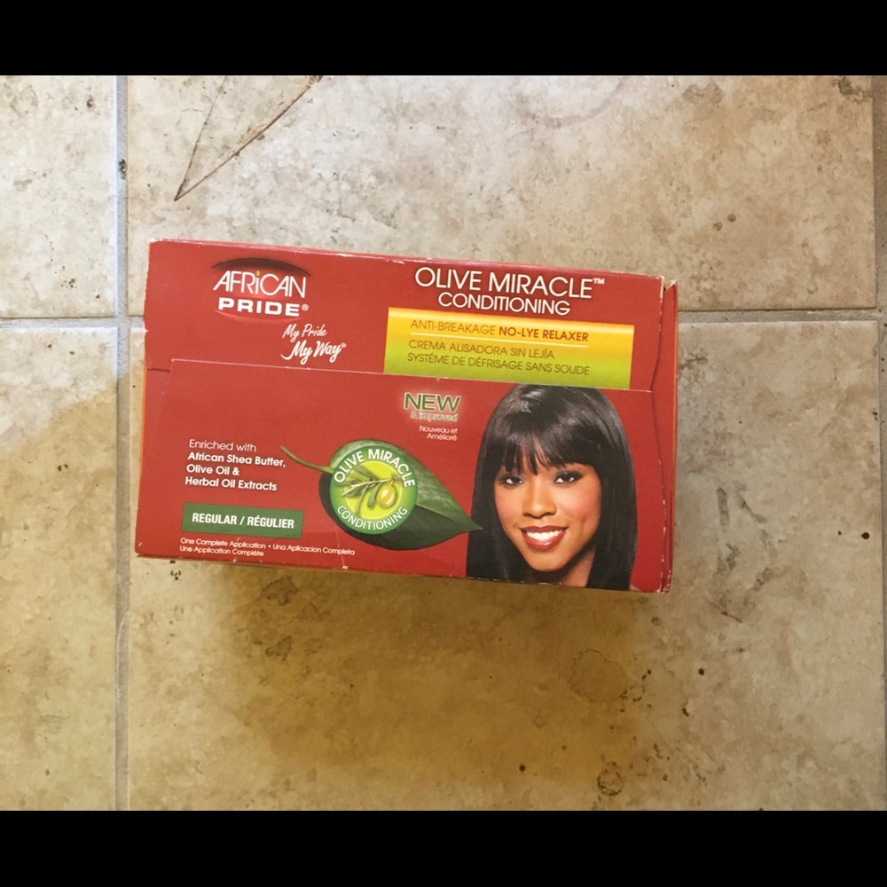 African Pride Olive Miracle Deep Conditioning No-lye Relaxer Regular Kit 1 Ct